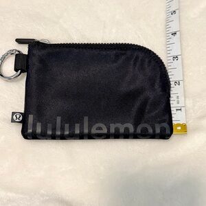 Lululemon Black Clippable Card Pouch black silver like new